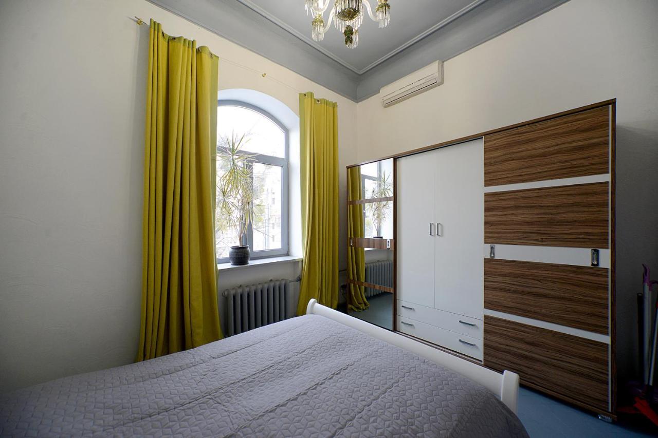 Artol Gorodetskogo Apartment Киев Екстериор снимка